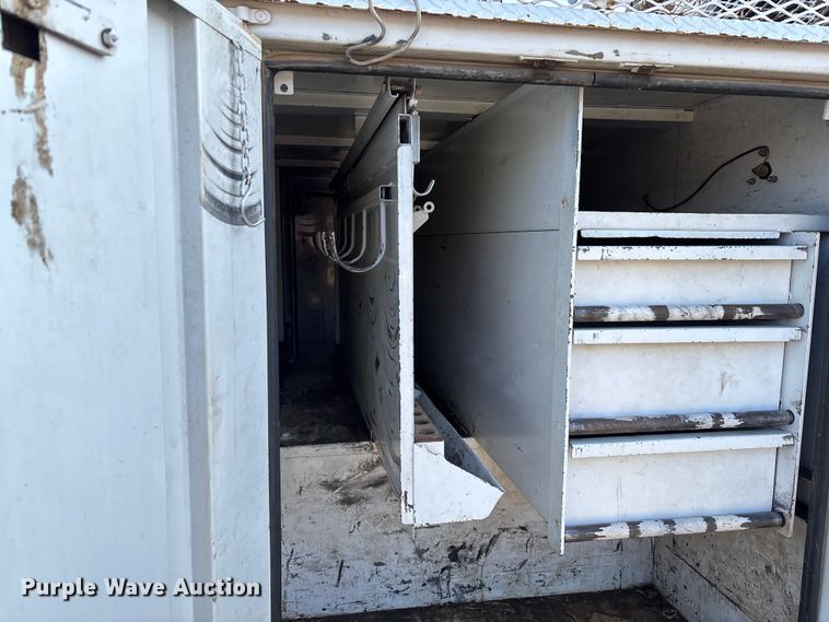 image for item EV3462 1998 GMC C7 digger derrick truck