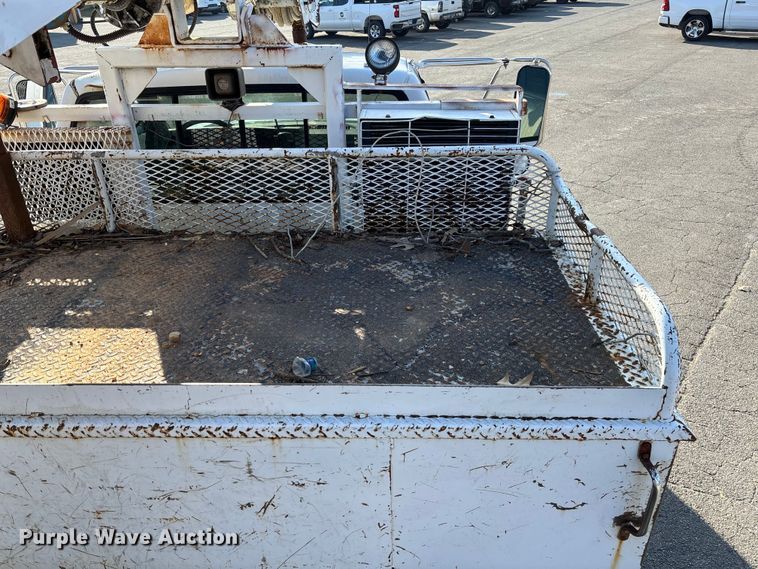 image for item EV3462 1998 GMC C7 digger derrick truck