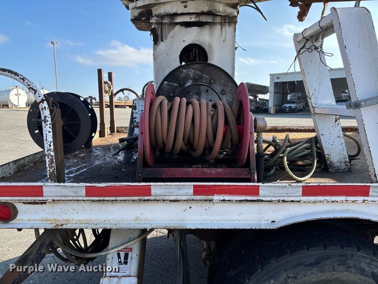 image for item EV3462 1998 GMC C7 digger derrick truck