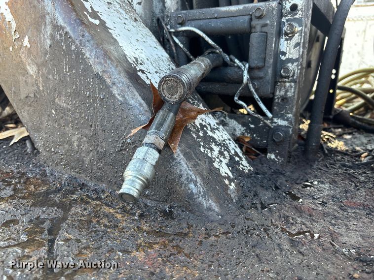 image for item EV3462 1998 GMC C7 digger derrick truck