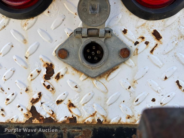 image for item EV3462 1998 GMC C7 digger derrick truck