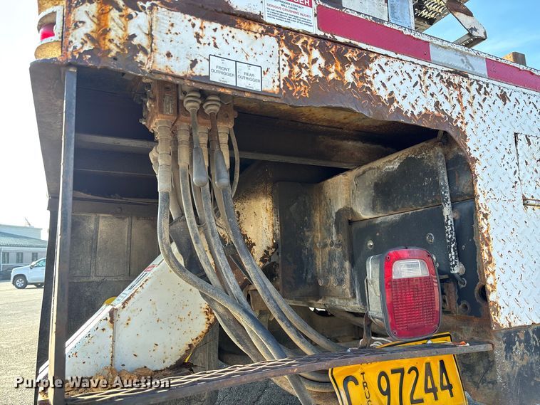 image for item EV3462 1998 GMC C7 digger derrick truck