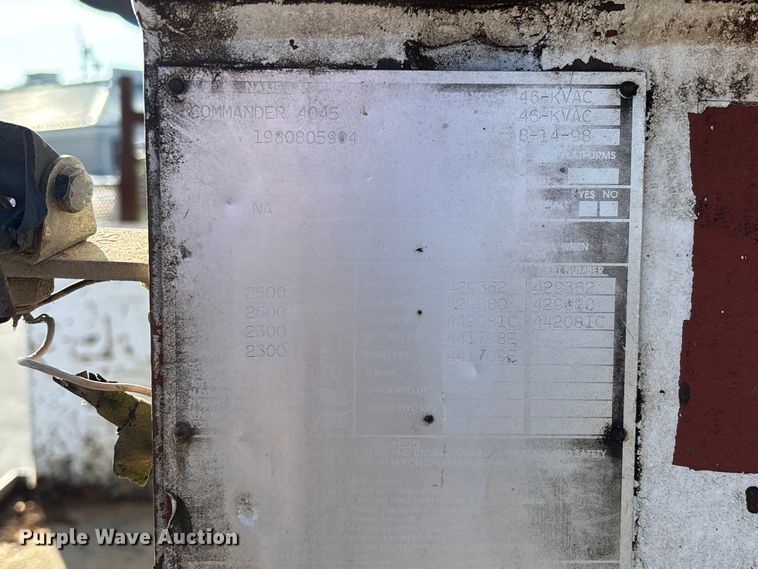 image for item EV3462 1998 GMC C7 digger derrick truck