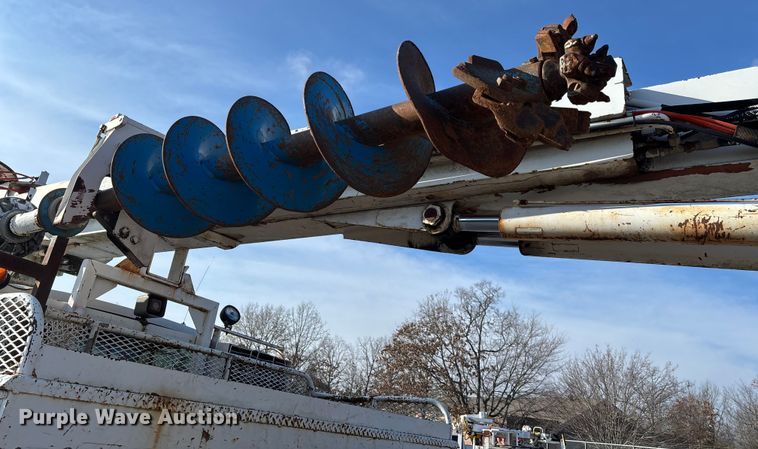 image for item EV3462 1998 GMC C7 digger derrick truck