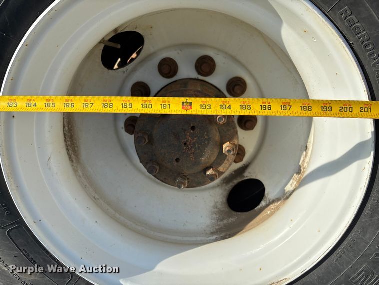 image for item EV3462 1998 GMC C7 digger derrick truck