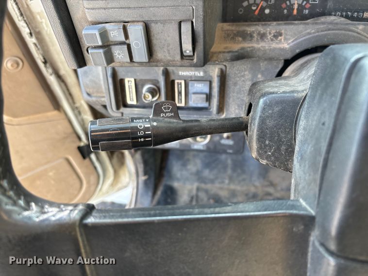 image for item EV3462 1998 GMC C7 digger derrick truck