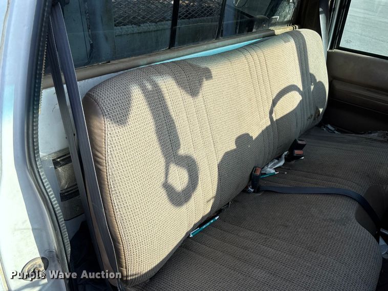 image for item EV3462 1998 GMC C7 digger derrick truck