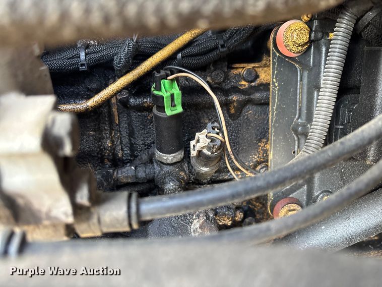 image for item EV3462 1998 GMC C7 digger derrick truck