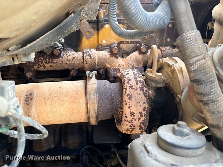 image for item EV3462 1998 GMC C7 digger derrick truck