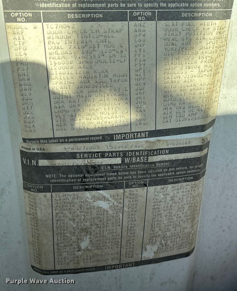 image for item EV3462 1998 GMC C7 digger derrick truck