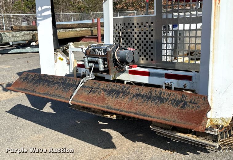 image for item EV3463 2009 UTV Achiever mini digger derick