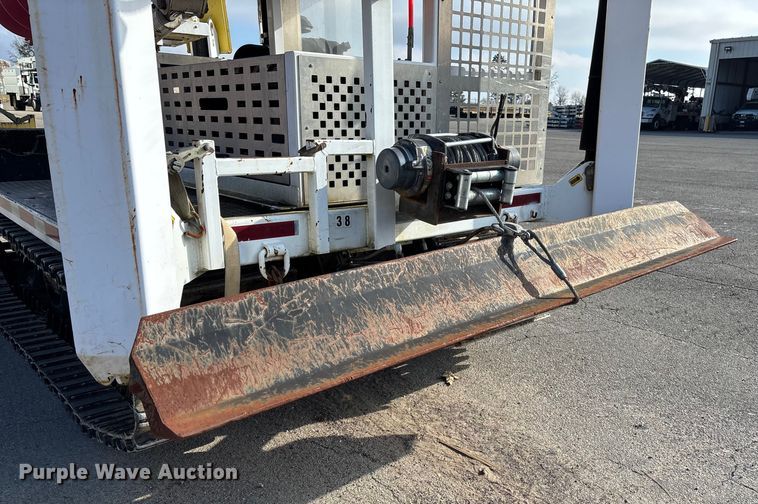 image for item EV3463 2009 UTV Achiever mini digger derick