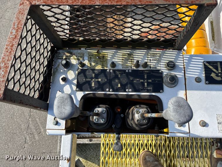 image for item EV3463 2009 UTV Achiever mini digger derick