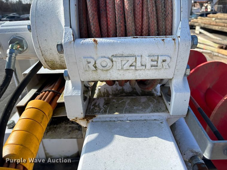 image for item EV3463 2009 UTV Achiever mini digger derick