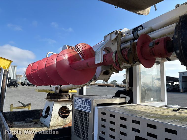 image for item EV3463 2009 UTV Achiever mini digger derick