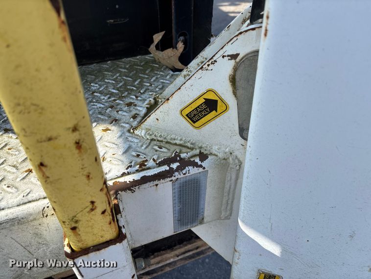 image for item EV3463 2009 UTV Achiever mini digger derick