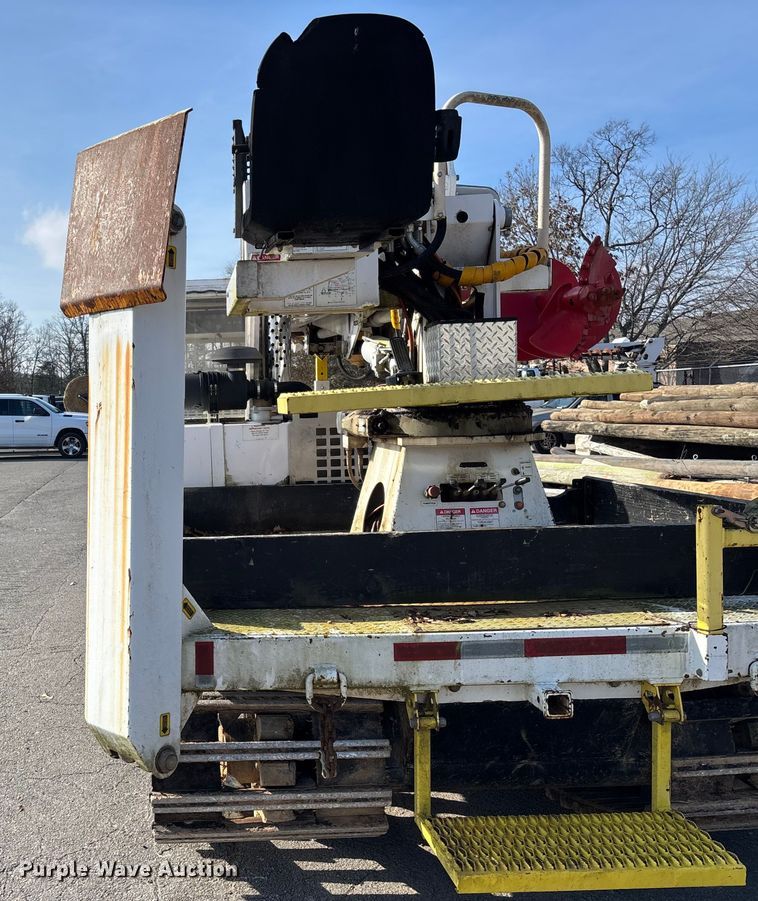 image for item EV3463 2009 UTV Achiever mini digger derick