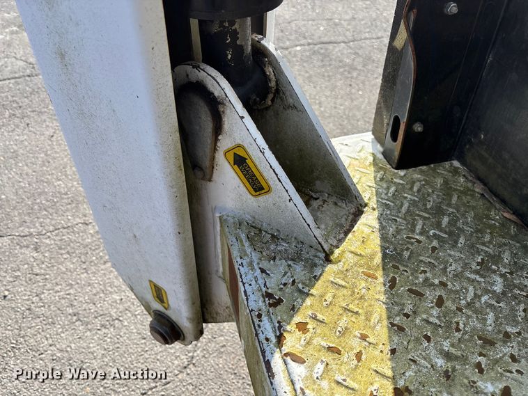 image for item EV3463 2009 UTV Achiever mini digger derick