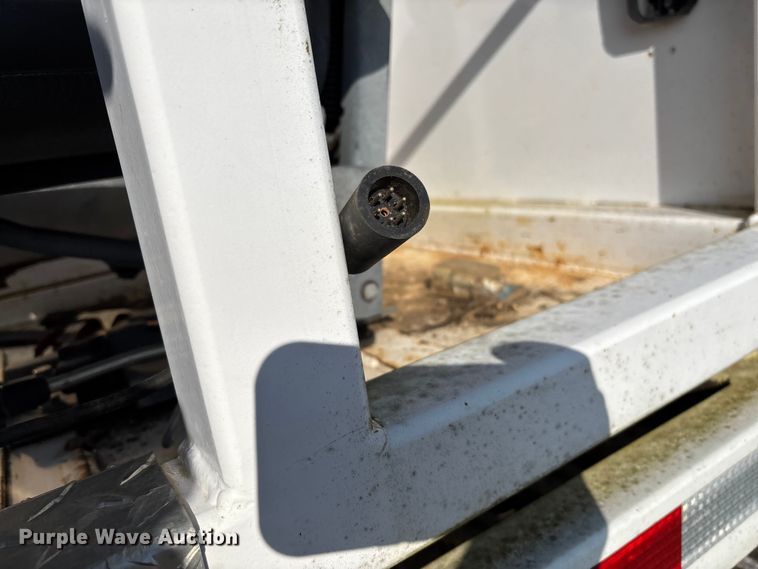 image for item EV3463 2009 UTV Achiever mini digger derick