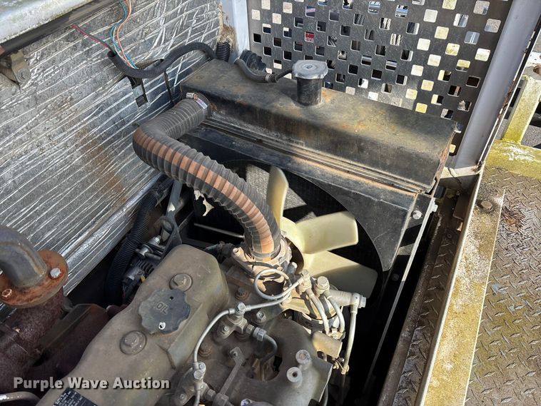 image for item EV3463 2009 UTV Achiever mini digger derick