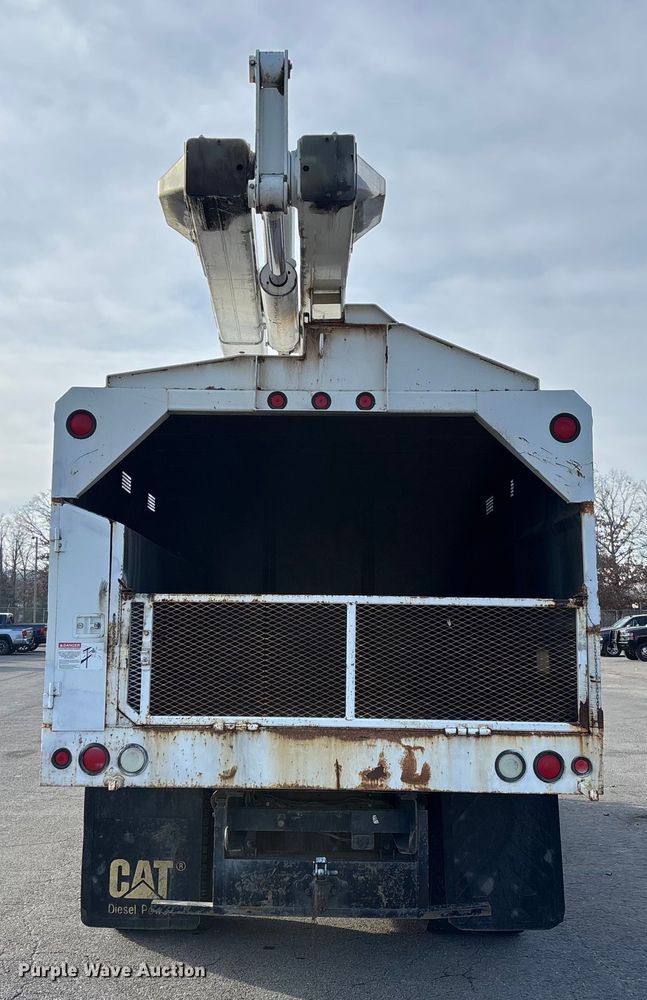 image for item EV3465 2007 Chevrolet C7 forestry bucket truck