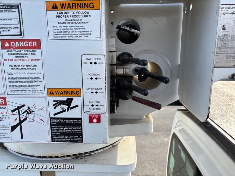 image for item EV3465 2007 Chevrolet C7 forestry bucket truck