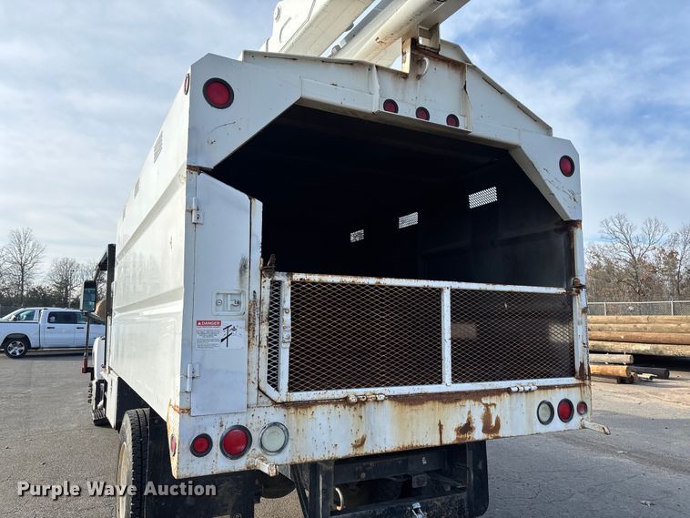 image for item EV3465 2007 Chevrolet C7 forestry bucket truck