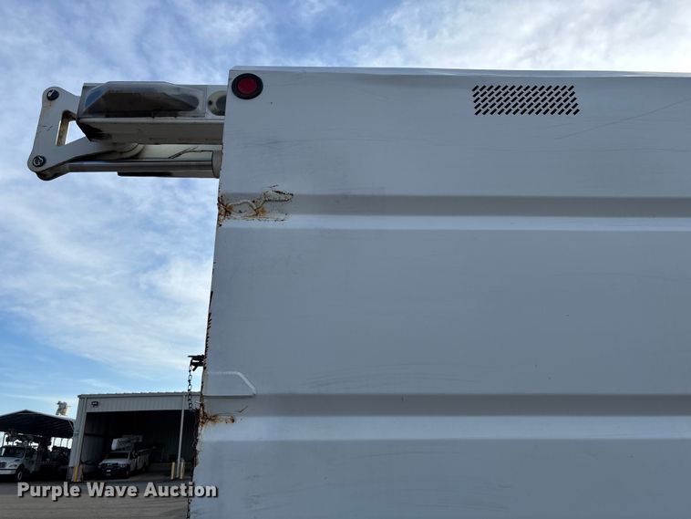 image for item EV3465 2007 Chevrolet C7 forestry bucket truck