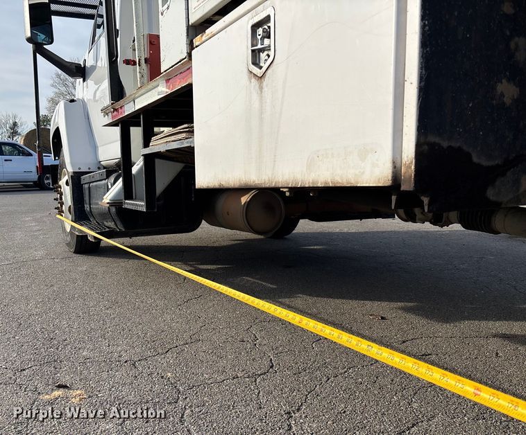 image for item EV3465 2007 Chevrolet C7 forestry bucket truck