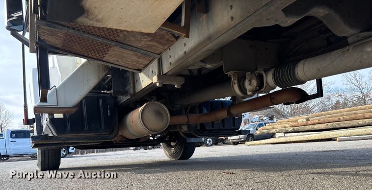 image for item EV3465 2007 Chevrolet C7 forestry bucket truck