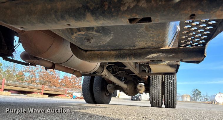 image for item EV3465 2007 Chevrolet C7 forestry bucket truck