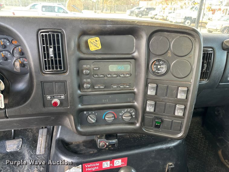 image for item EV3465 2007 Chevrolet C7 forestry bucket truck