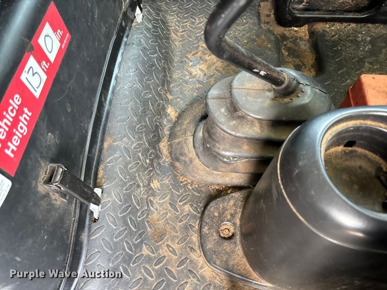 image for item EV3465 2007 Chevrolet C7 forestry bucket truck