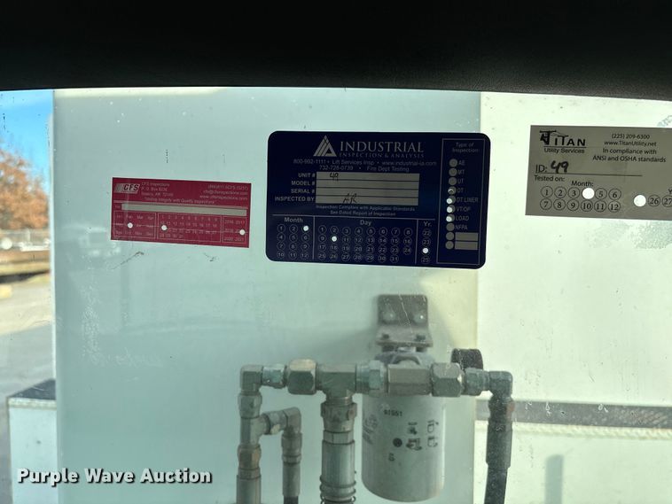 image for item EV3465 2007 Chevrolet C7 forestry bucket truck