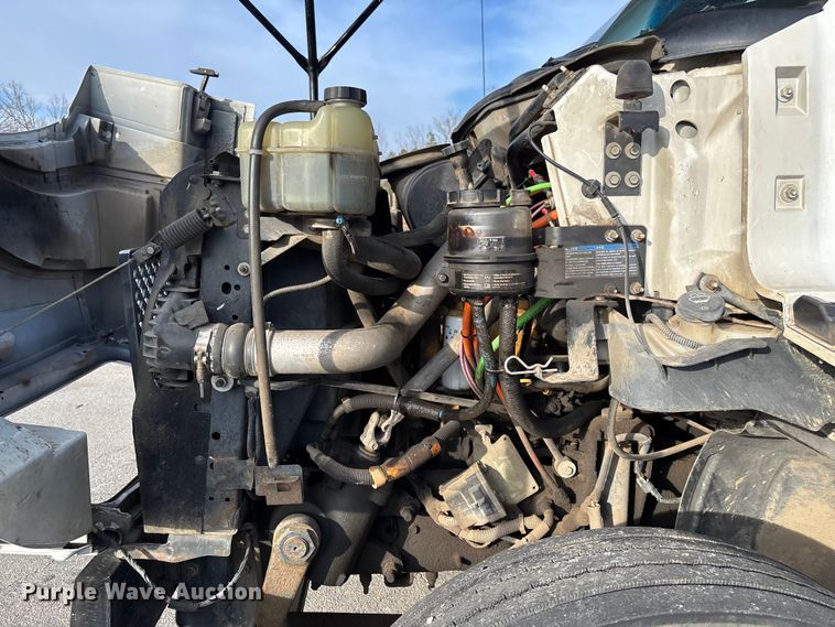 image for item EV3465 2007 Chevrolet C7 forestry bucket truck