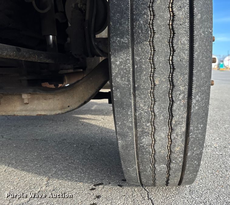 image for item EV3465 2007 Chevrolet C7 forestry bucket truck