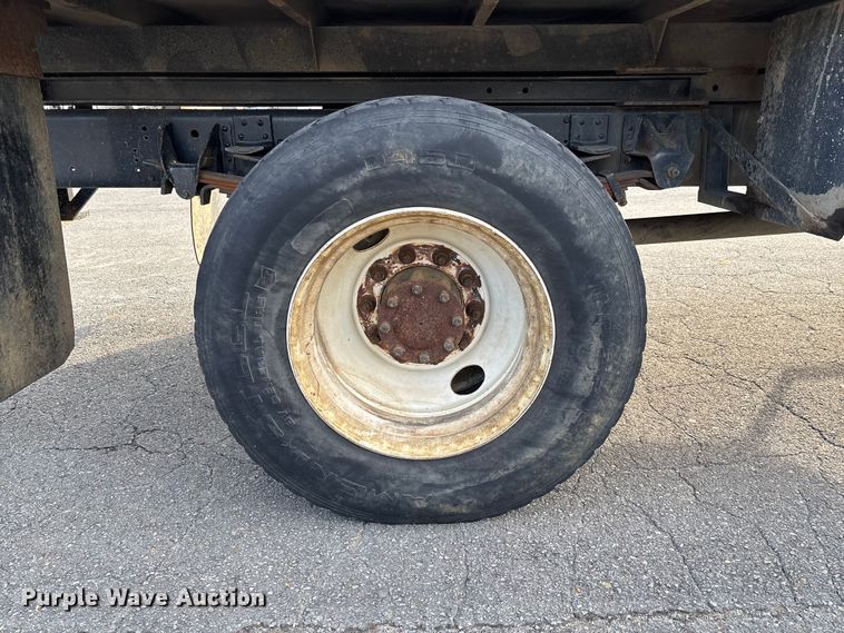 image for item EV3465 2007 Chevrolet C7 forestry bucket truck