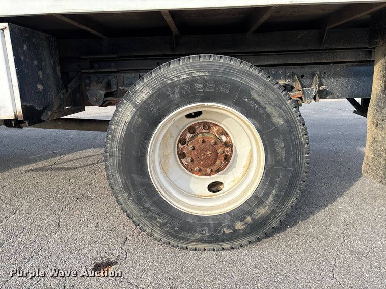 image for item EV3465 2007 Chevrolet C7 forestry bucket truck