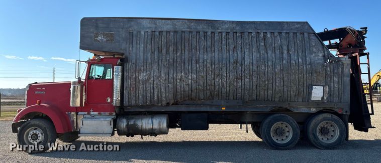 image for item EV3466 1994 Kenworth grapple crane truck