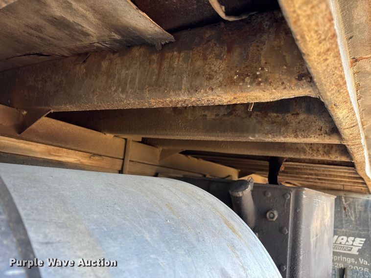 image for item EV3466 1994 Kenworth grapple crane truck