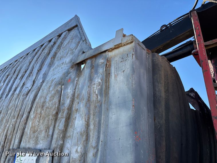 image for item EV3466 1994 Kenworth grapple crane truck