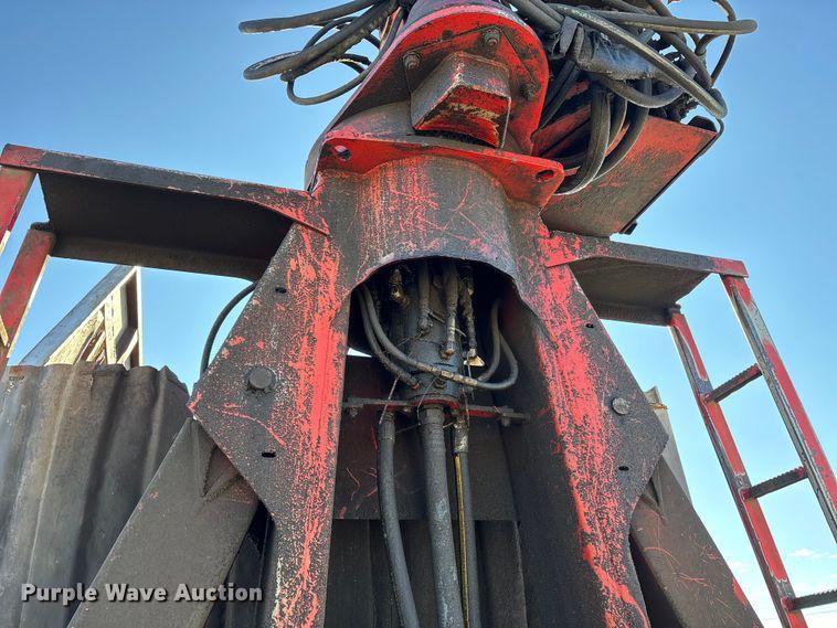 image for item EV3466 1994 Kenworth grapple crane truck