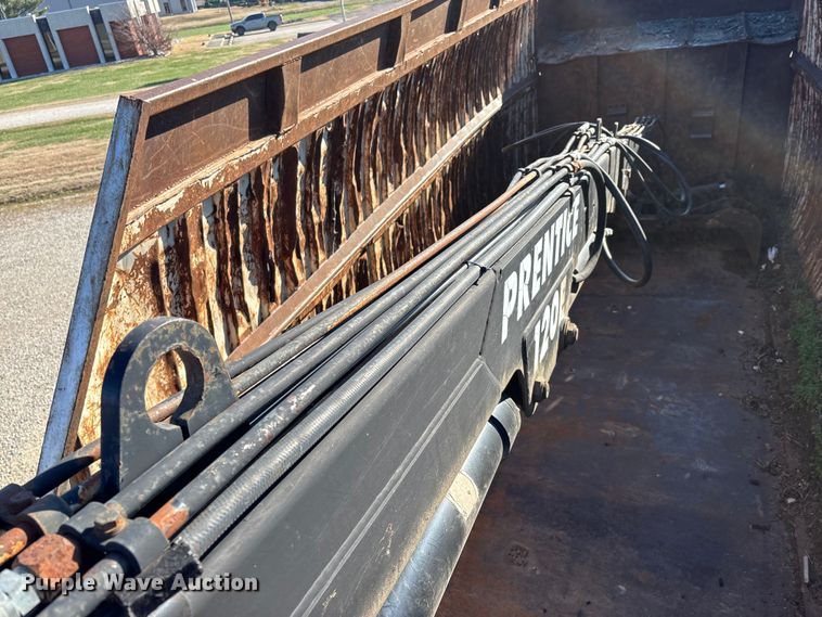 image for item EV3466 1994 Kenworth grapple crane truck