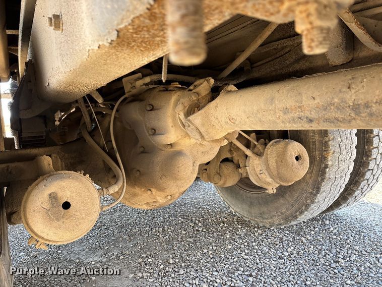 image for item EV3466 1994 Kenworth grapple crane truck