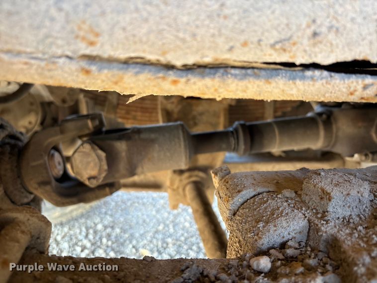 image for item EV3466 1994 Kenworth grapple crane truck