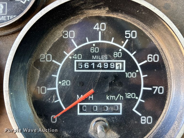 image for item EV3466 1994 Kenworth grapple crane truck