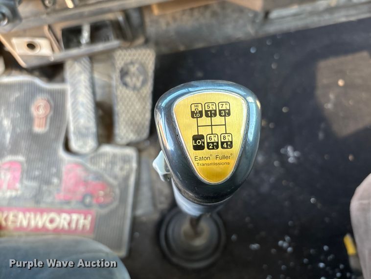 image for item EV3466 1994 Kenworth grapple crane truck