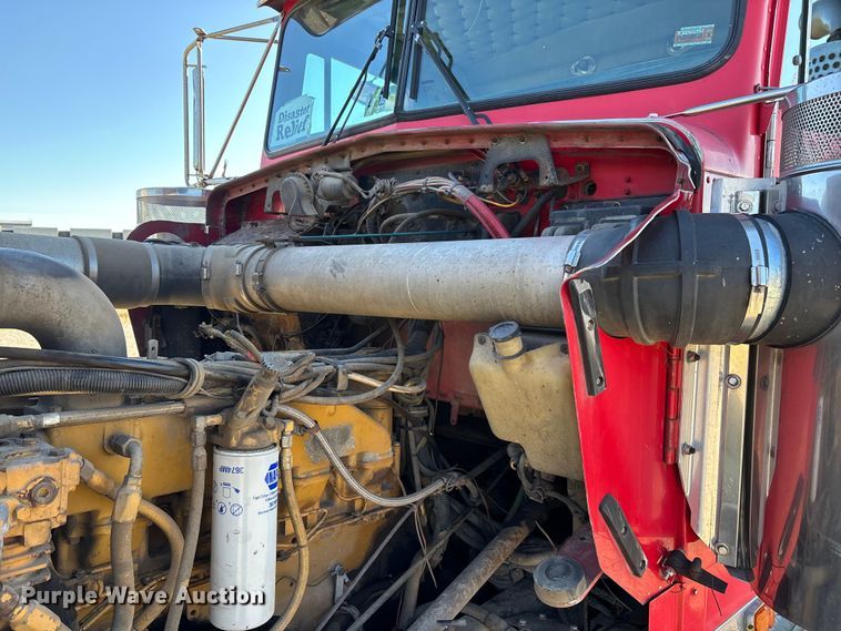 image for item EV3466 1994 Kenworth grapple crane truck