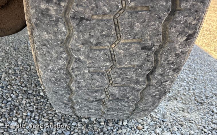 image for item EV3466 1994 Kenworth grapple crane truck