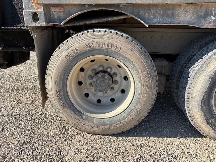 image for item EV3466 1994 Kenworth grapple crane truck